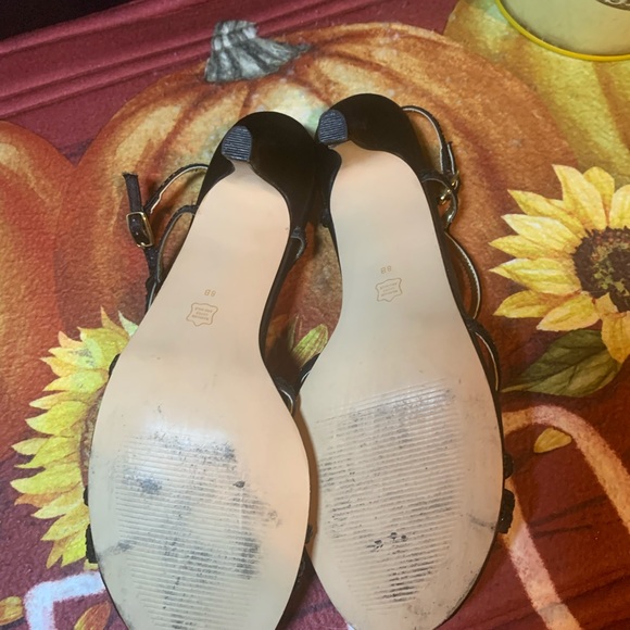 Woman’s shoes black with stones size 8 - Picture 3 of 6